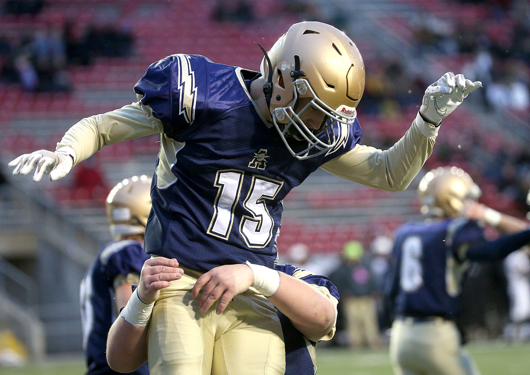 November 18: Mayville vs Aquinas